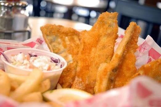 Villa Marine Bar & Grill